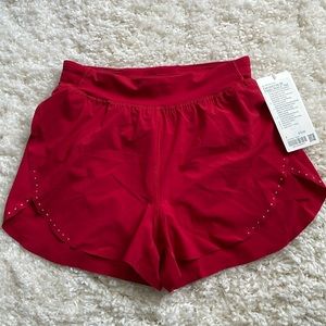 NWT lululemon fast and free 3 inch shorts dark red size 4